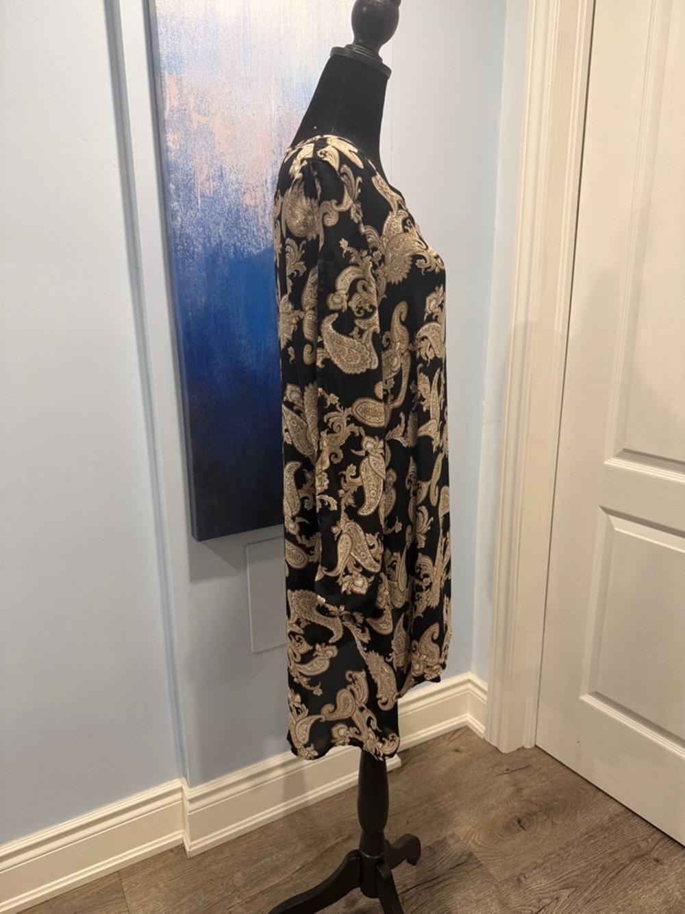 Buy 5 for 10$ ❗️Black Paisley-Print V-Neck Long Sleeve Tunic - Picture 3 of 5